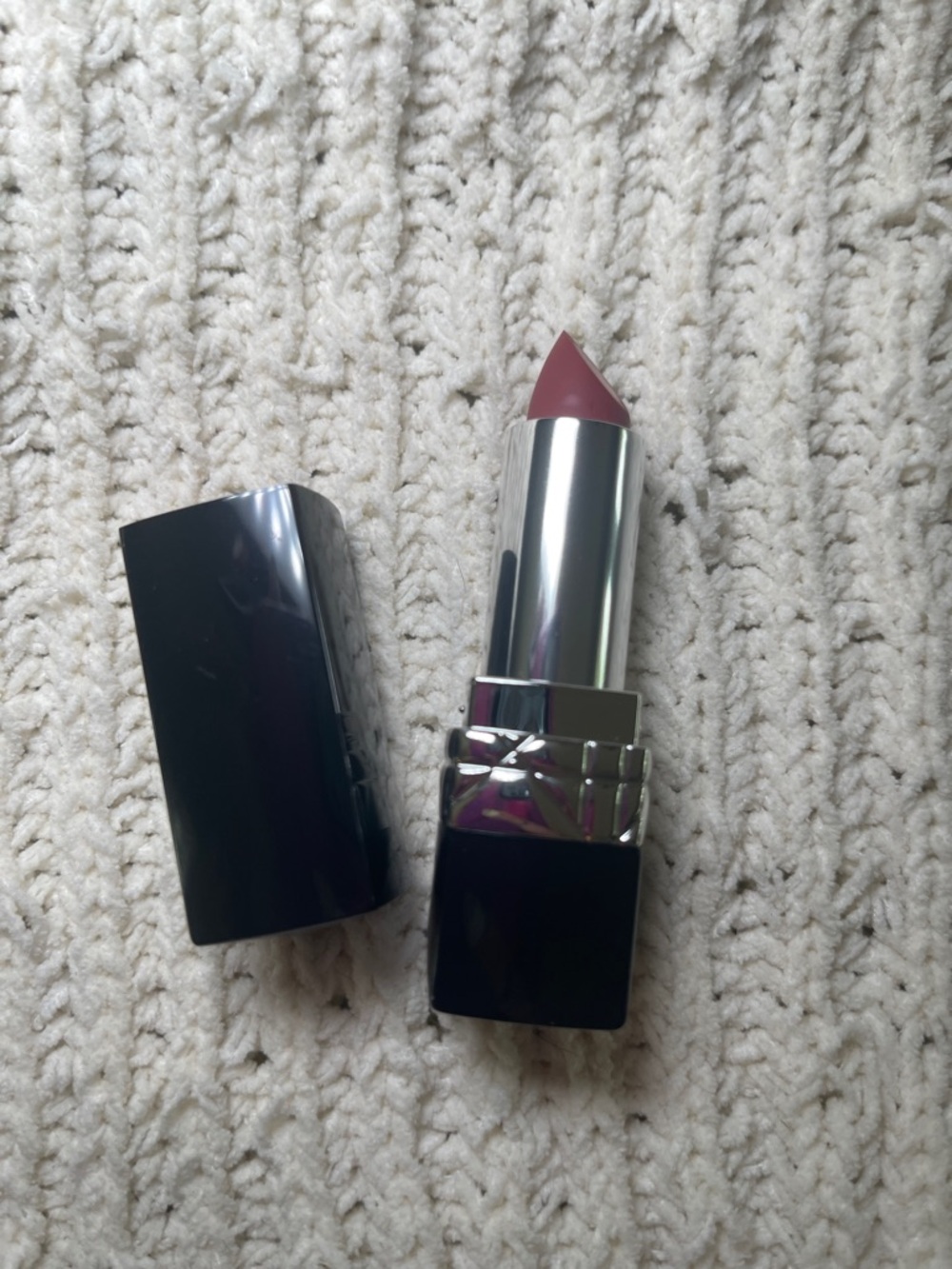 Dior Mauve Pink Lipstick – Satin Mauve Hue